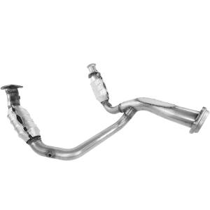 NEW 07-10 GM Escalade & Tahoe 6.2 Catalytic Converter EPA or CARB (Center) | 20854457 | 2007-2010 GM Escalade / Tahoe 6.2L