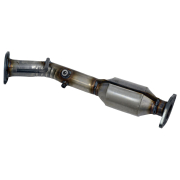 NEW 13-20 Chevy City Express & Nissan NV200 2.0 Catalytic Converter EPA or CARB (Rear) | 644140 | 2013-2020 Chevy City Express / Nissan NV200 2.0L